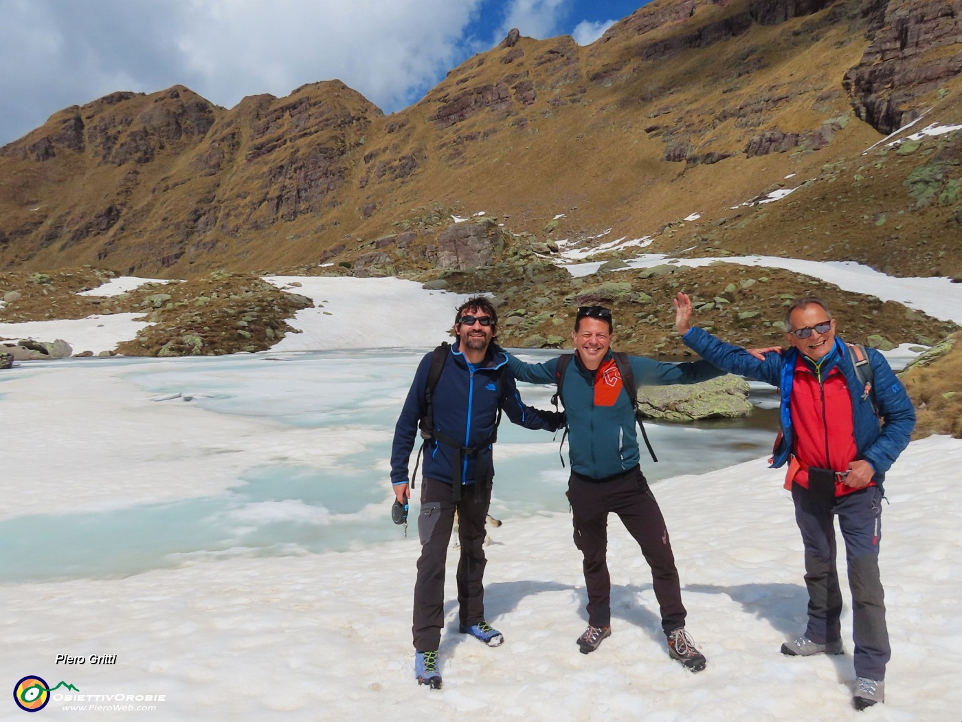Al Lago di Pietra Quadra ci ritroviamo in quattro amici ! 